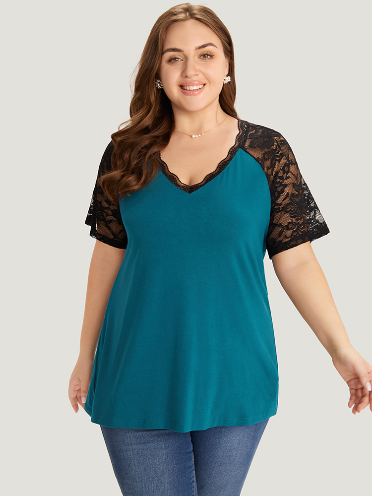 

Plus Size V Neck Contrast Lace Mesh Raglan Sleeve T-shirt Cyan Women Elegant See through Plain V-neck Dailywear T-shirts BloomChic