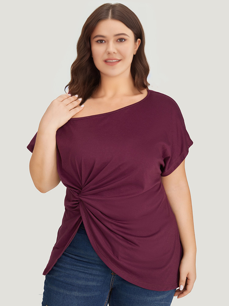 

Metal Detail Twist Hem Asymmetrical One Shoulder T-shirt, Burgundy