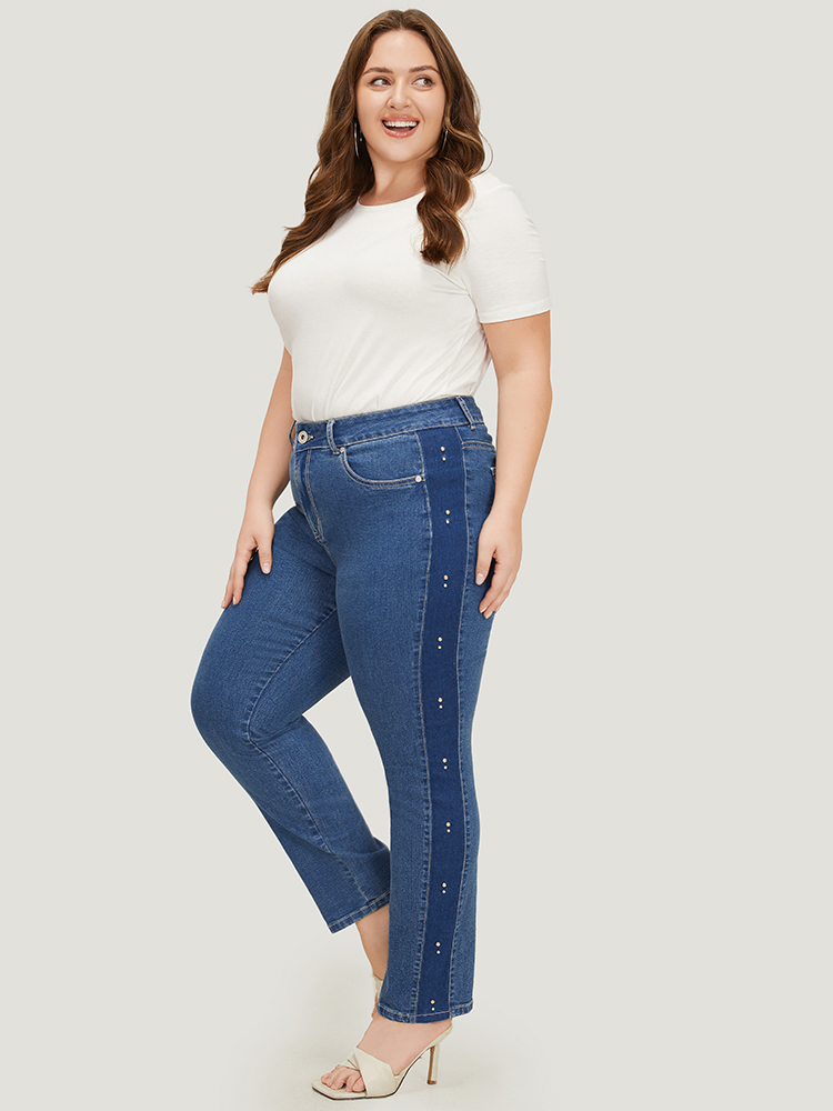 Plus Size Pearl Beaded Patchwork Medium Wash Jeans Women Indigo Casual Colorblock Beaded High stretch Pocket Jeans BloomChic 28/5X 