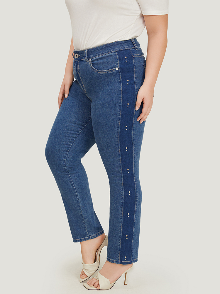 Plus Size Pearl Beaded Patchwork Medium Wash Jeans Women Indigo Casual Colorblock Beaded High stretch Pocket Jeans BloomChic 28/5X 