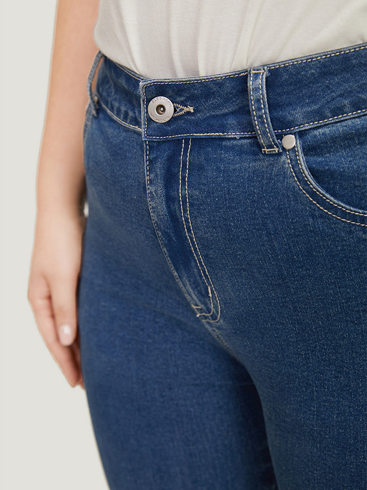 Plus Size Pearl Beaded Patchwork Medium Wash Jeans Women Indigo Casual Colorblock Beaded High stretch Pocket Jeans BloomChic 28/5X 
