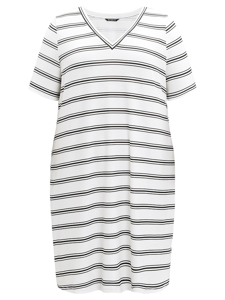 

Plus Size V Neck Pocket Striped Sleep Dress White Short sleeve V-neck Casual Dailywear  Bloomchic