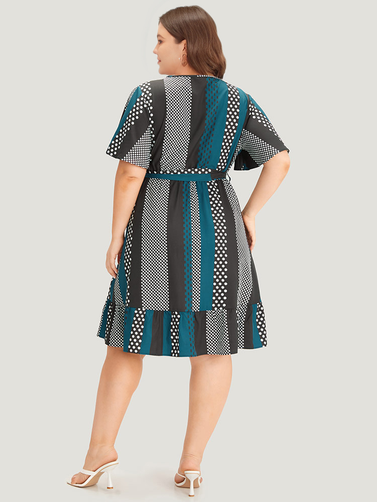 Plus Size Striped & Polka Dot Graphic Pocket Ruffle Wrap Dress Multicolor Women Office Wrap V-neck Short sleeve Curvy Knee Dress BloomChic 30/6X 