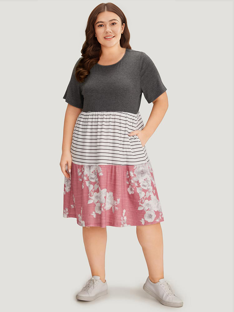 Plus Size Women Dailywear Plain Plain Regular Sleeve Short sleeve Round Neck Pocket Casual Dresses BloomChic 