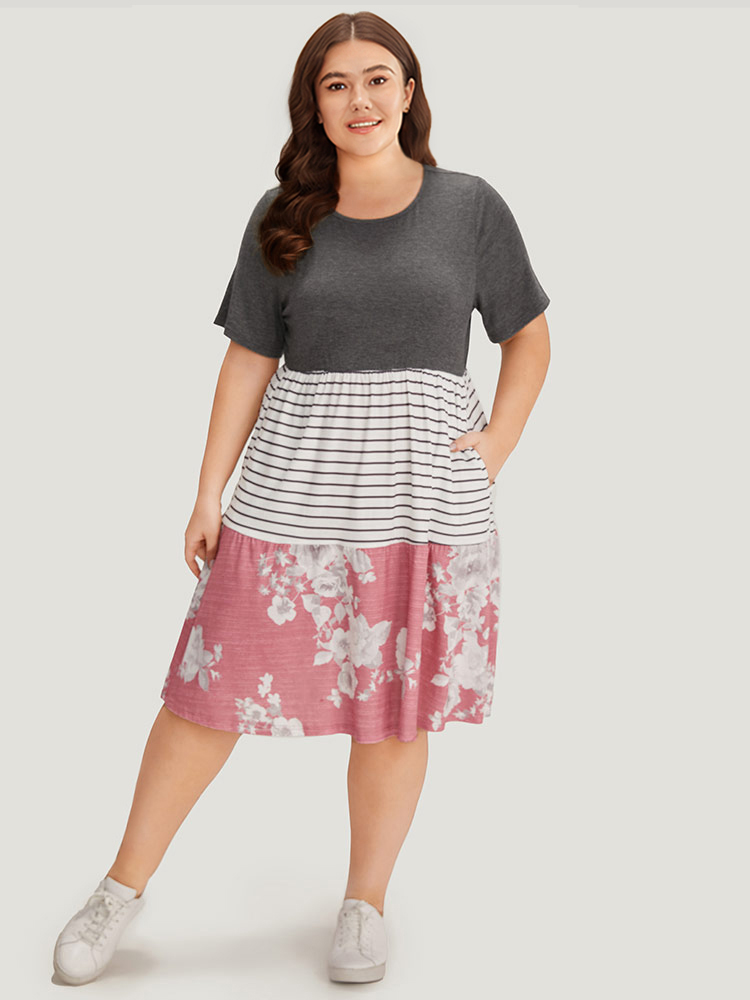 Plus Size Women Dailywear Plain Plain Regular Sleeve Short sleeve Round Neck Pocket Casual Dresses BloomChic 