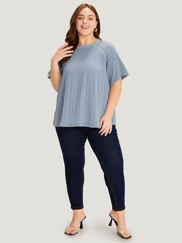 Plus Size Women Dailywear Plain Pleated Raglan sleeve Short sleeve Round Neck Elegant Blouses BloomChic 