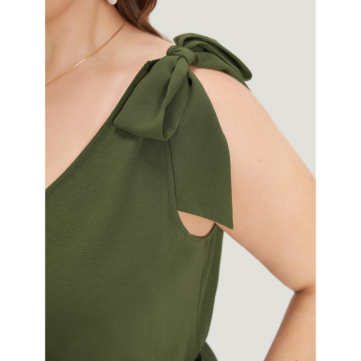 

Plus Size Ruffle Layered Hem Button Detail Knot Cami Dress ArmyGreen Women Patchwork V-neck Sleeveless Curvy Knee Dress BloomChic