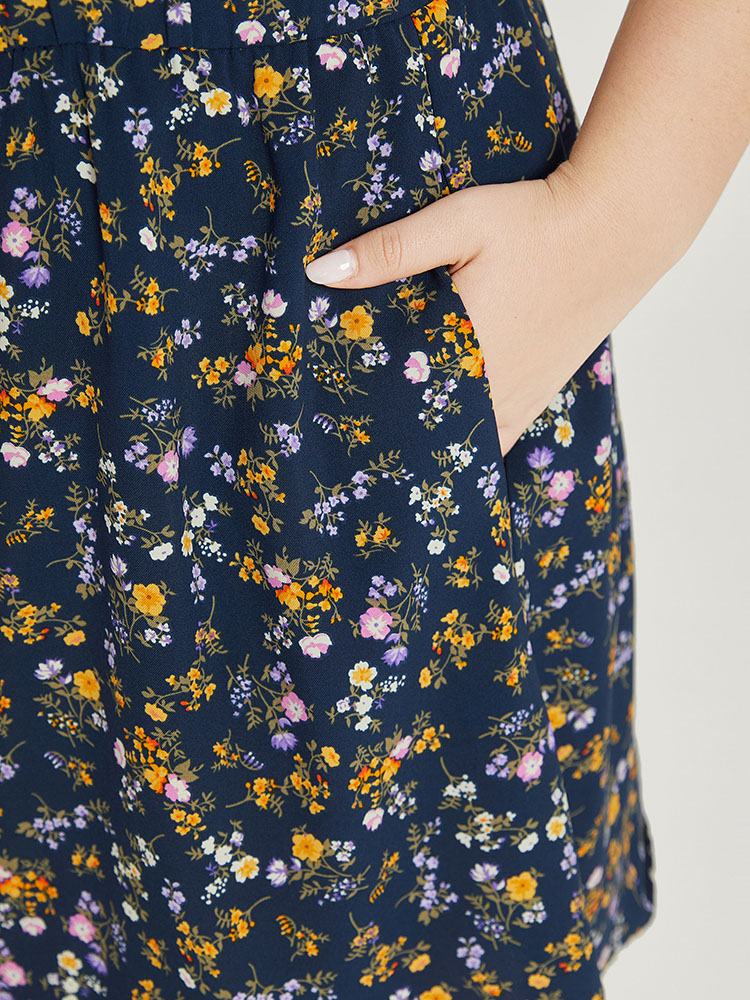 Plus Size Ditsy Floral Pocket Zipper Overall Cami Dress Navy Women Casual Zipper Spaghetti Strap Sleeveless Curvy Knee Dress BloomChic 28/5X 