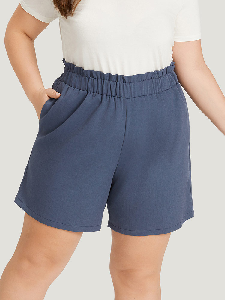 

Plus Size Plain Pocket Paperbag Waist Shorts Women Indigo Casual Dailywear Shorts BloomChic