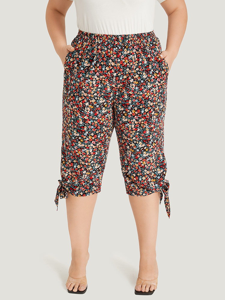 Plus Size Ditsy Floral Pocket Elastic Waist Twist Hem Pants Women Multicolor Elegant High Rise Dailywear Pants BloomChic 22-24/3X 