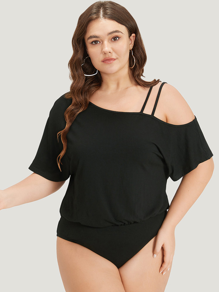 

Plus Size Plain One Shoulder Batwing Sleeve Cami Bodysuit Women Black Plain One-shoulder Bodysuits BloomChic