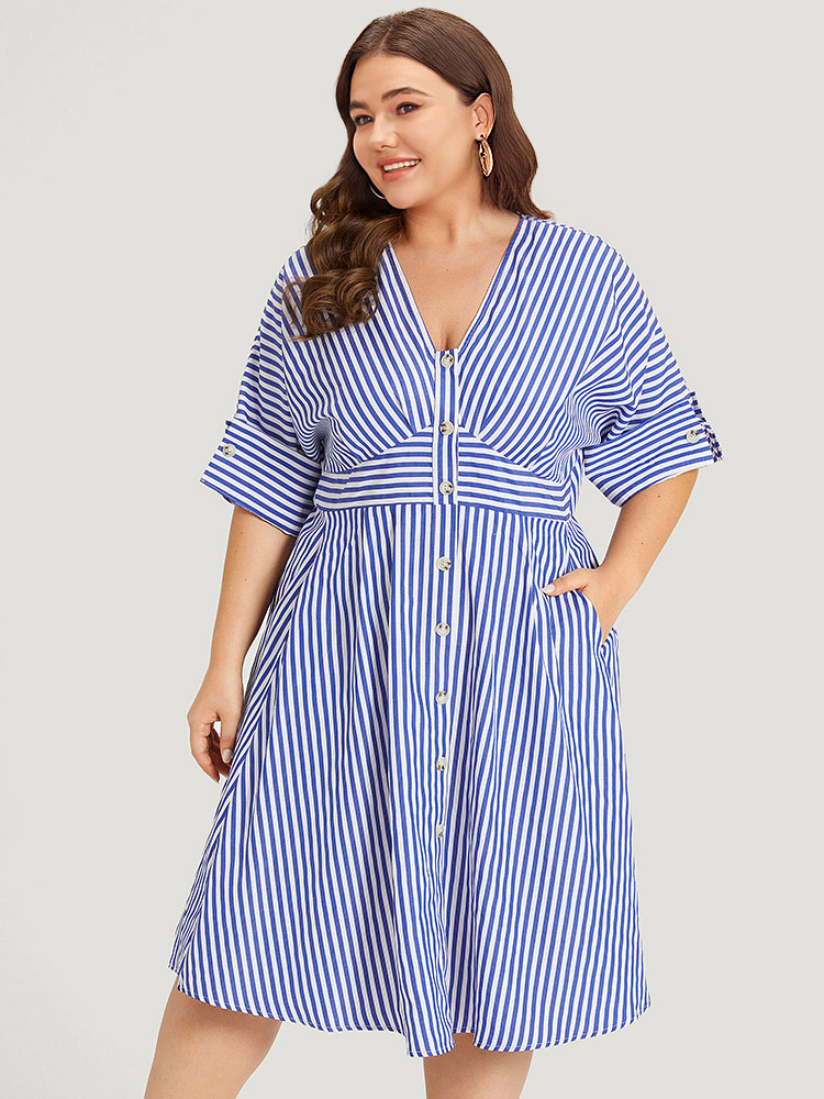 Plus Size Women Dailywear Striped Texture Regular Sleeve Half Sleeve V-neck Pocket Elegant Dresses BloomChic 