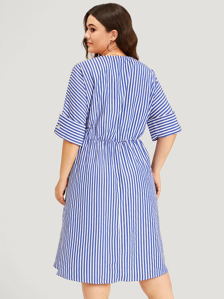 Plus Size Women Dailywear Striped Texture Regular Sleeve Half Sleeve V-neck Pocket Elegant Dresses BloomChic 
