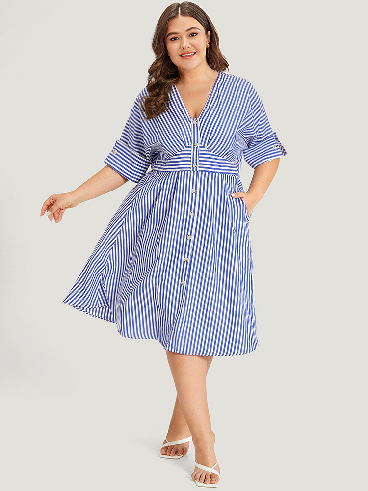 Plus Size Women Dailywear Striped Texture Regular Sleeve Half Sleeve V-neck Pocket Elegant Dresses BloomChic 