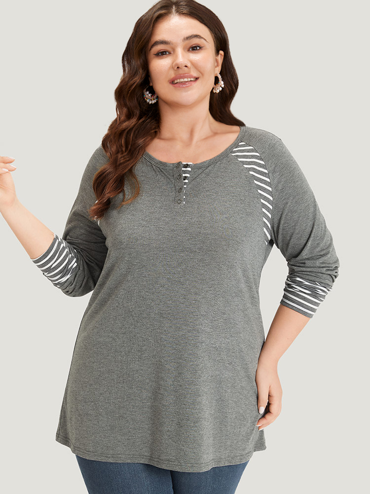 Plus Size Women Dailywear Striped Contrast Regular Sleeve Long Sleeve Round Neck Casual T-shirts BloomChic 