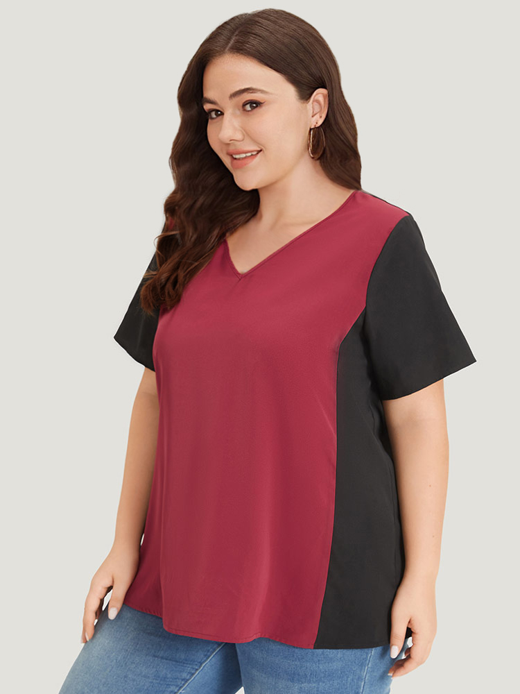 Plus Size Women Dailywear Plain Plain Regular Sleeve Short sleeve V-neck Elegant Blouses BloomChic 