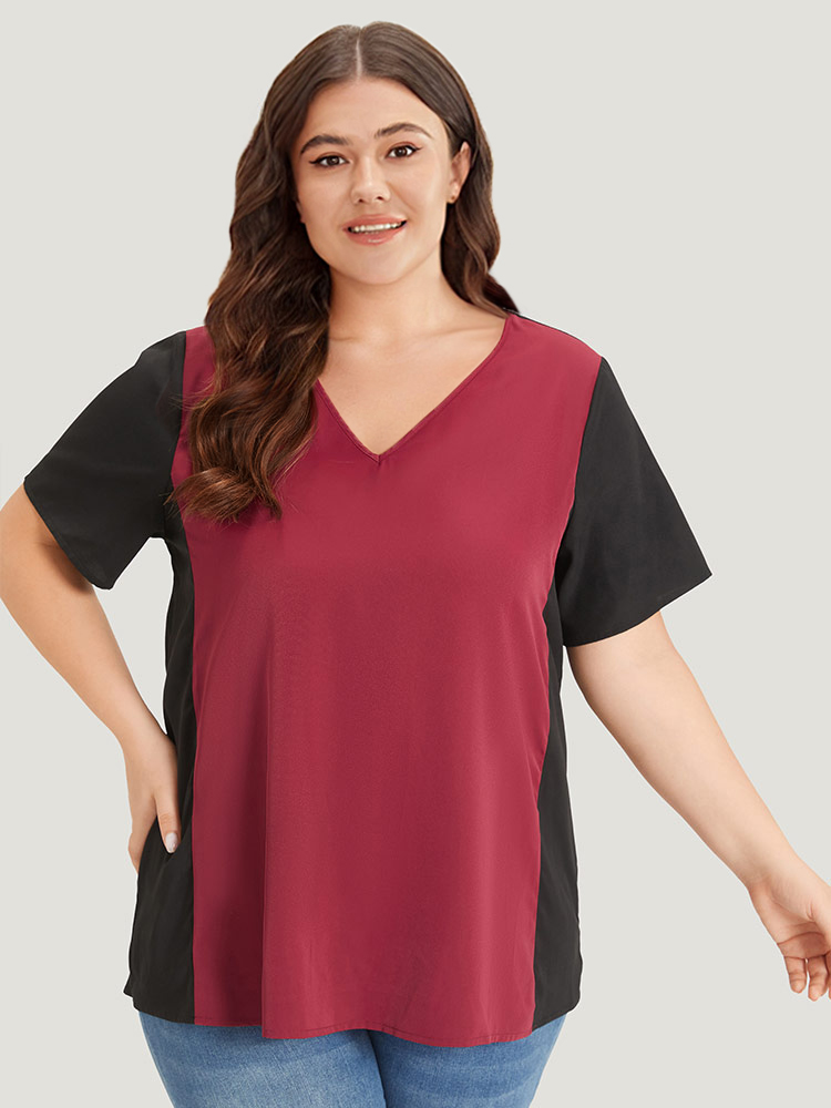 Plus Size Women Dailywear Plain Plain Regular Sleeve Short sleeve V-neck Elegant Blouses BloomChic 