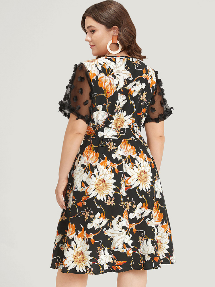 Plus Size Floral Print Mesh Pocket Belted Patchwork Dress Black Women Glamour Belted V-neck Short sleeve Curvy Knee Dress BloomChic 18-20/2X 