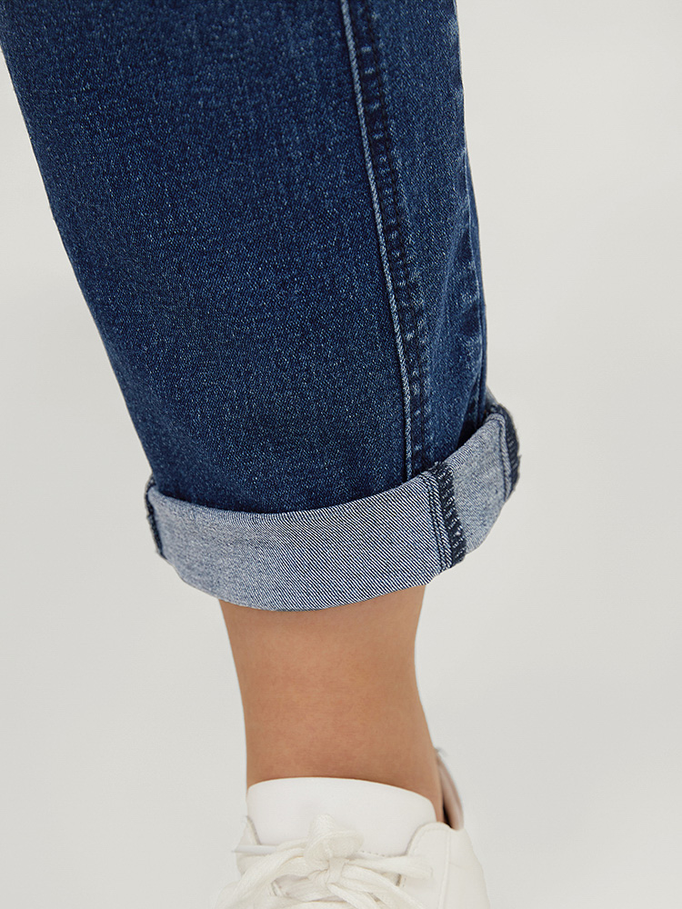 Plus Size Women Dailywear Patchwork High stretch Straight Leg Dark Wash Casual Jeans BloomChic 