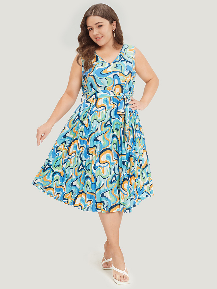 Plus Size Water Ripple Print V Neck Belted Plicated Detail Tank Dress Blue Women Elegant Belted V-neck Sleeveless Curvy Midi Dress BloomChic 10/M 