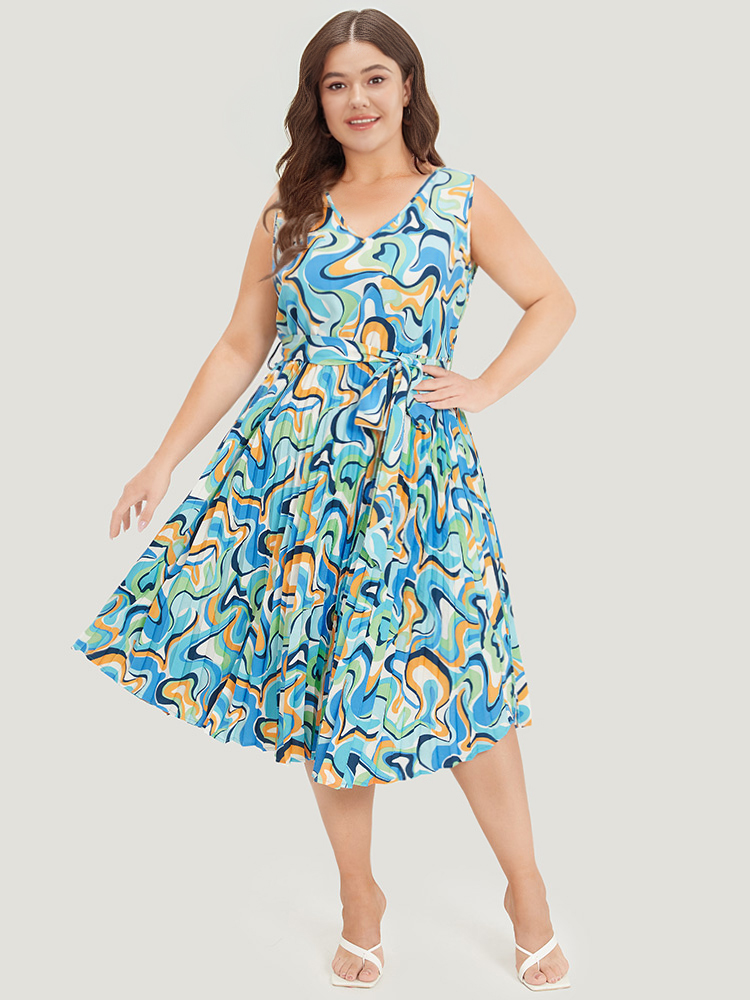 Plus Size Water Ripple Print V Neck Belted Plicated Detail Tank Dress Blue Women Elegant Belted V-neck Sleeveless Curvy Midi Dress BloomChic 10/M 