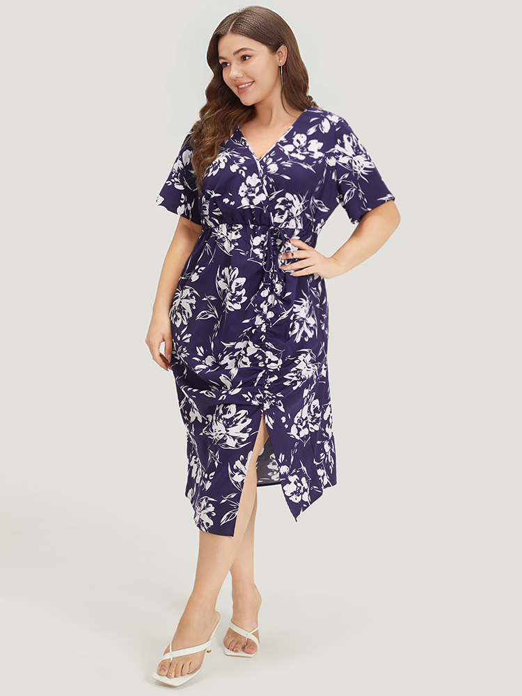 Plus Size Women Dailywear Floral Slit Regular Sleeve Short sleeve V-neck Pocket Elegant Dresses BloomChic 