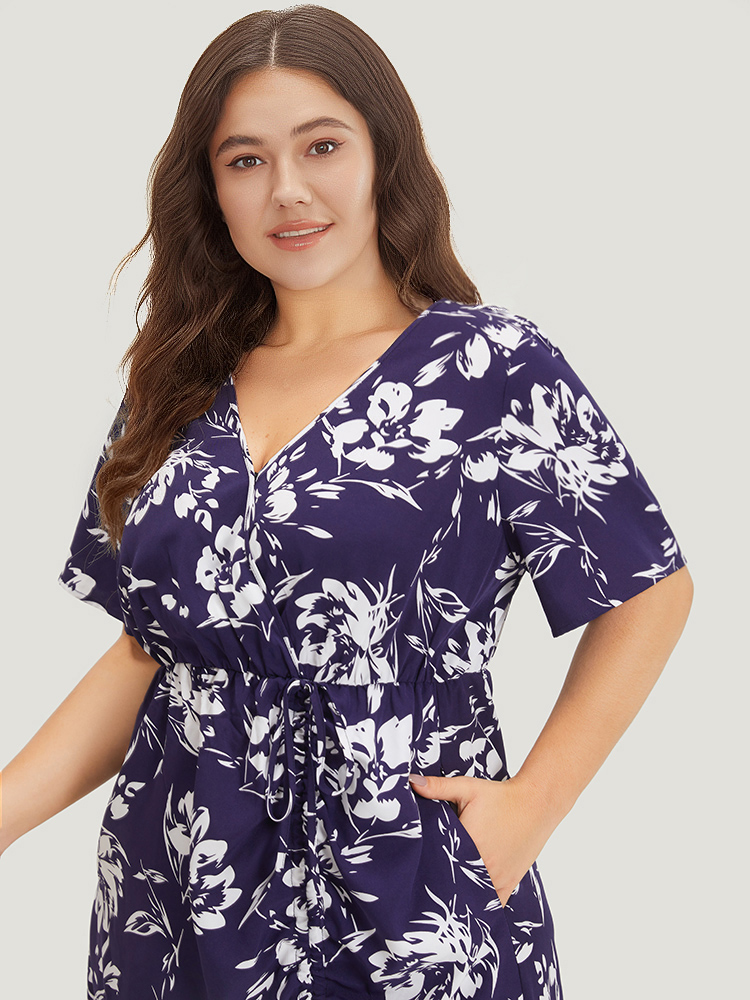 Plus Size Women Dailywear Floral Slit Regular Sleeve Short sleeve V-neck Pocket Elegant Dresses BloomChic 