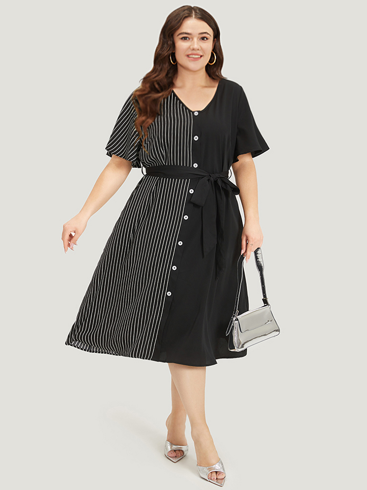 

Plus Size Striped Patchwork Pocket Button Detail Belted Dress Black Women Office Plain V-neck Short sleeve Curvy Midi Dress BloomChic