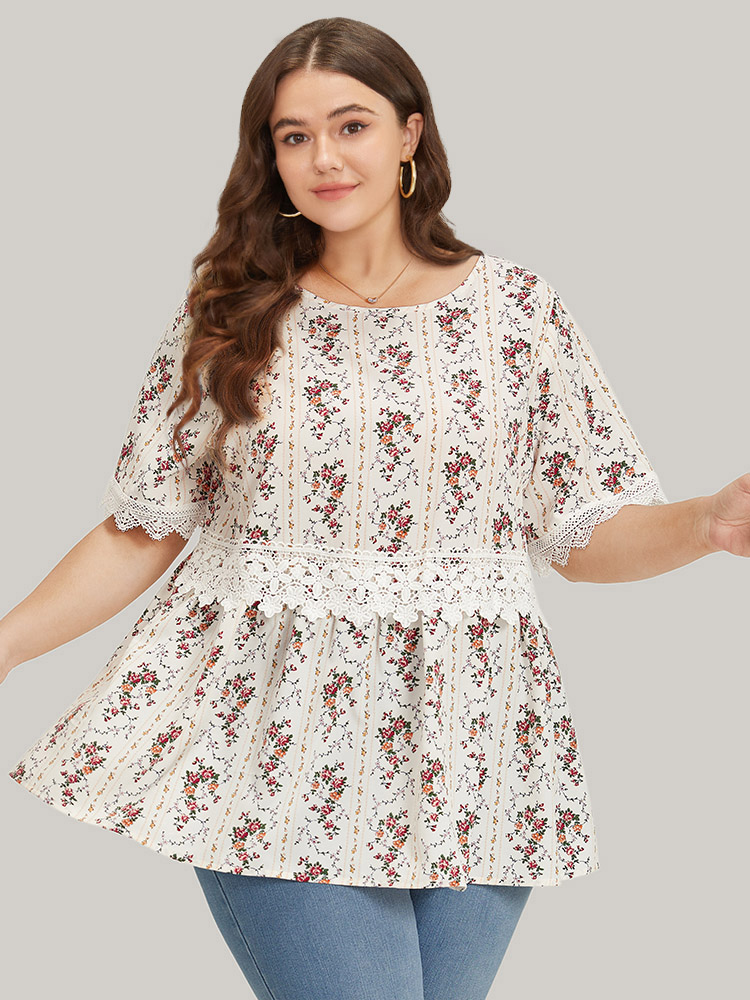 Plus Size White Ditsy Floral Lace Panel Elastic Waist Blouse Women Elegant Short sleeve Round Neck Dailywear Blouses BloomChic 22-24/3X 