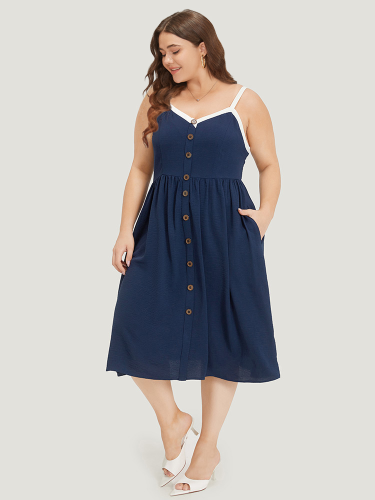 Plus Size Contrast Trim Pocket Button Detail Gathered Cami Dress Indigo Women Office Adjustable Straps Spaghetti Strap Sleeveless Curvy Midi Dress BloomChic 30/6X 
