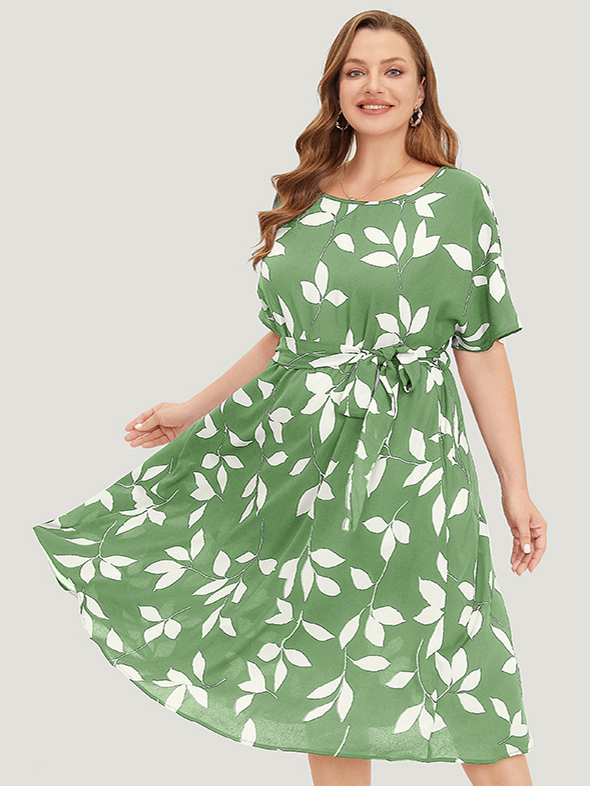 

Plus Size Leaf Print Pocket Belted Dress Mint Women Belted Round Neck Short sleeve Curvy Midi Dress BloomChic