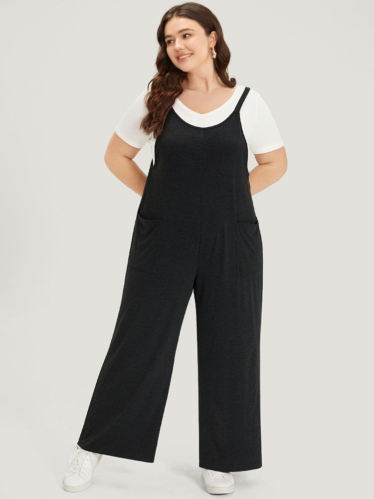 

Plus Size Black Supersoft Essentials Solid Patched Pocket Overall Cami Jumpsuit Women Casual Sleeveless Spaghetti Strap Dailywear Loose Jumpsuits BloomChic