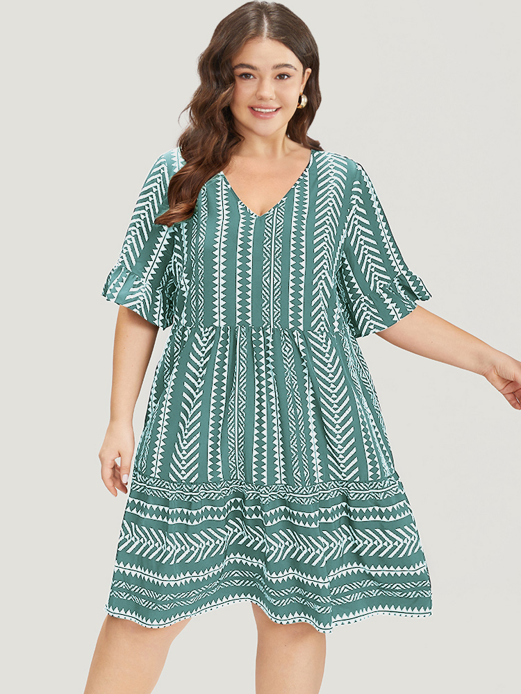 Plus Size Striped Geo Patchwork Pocket Bell Sleeve Dress Mint Women Vacation Patchwork V-neck Short sleeve Curvy Knee Dress BloomChic 14-16/1X 