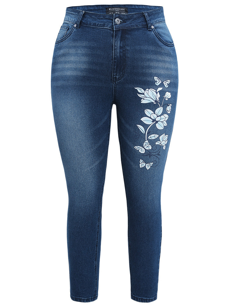 Plus Size Floral Print Very Stretchy Dark Wash Jeans Women Blue Elegant Floral Printed High stretch Pocket Jeans BloomChic 14/1X 