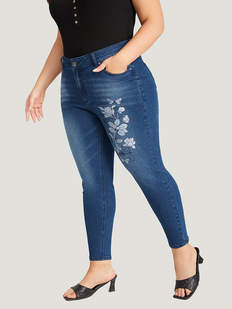 Plus Size Floral Print Very Stretchy Dark Wash Jeans Women Blue Elegant Floral Printed High stretch Pocket Jeans BloomChic 14/1X 