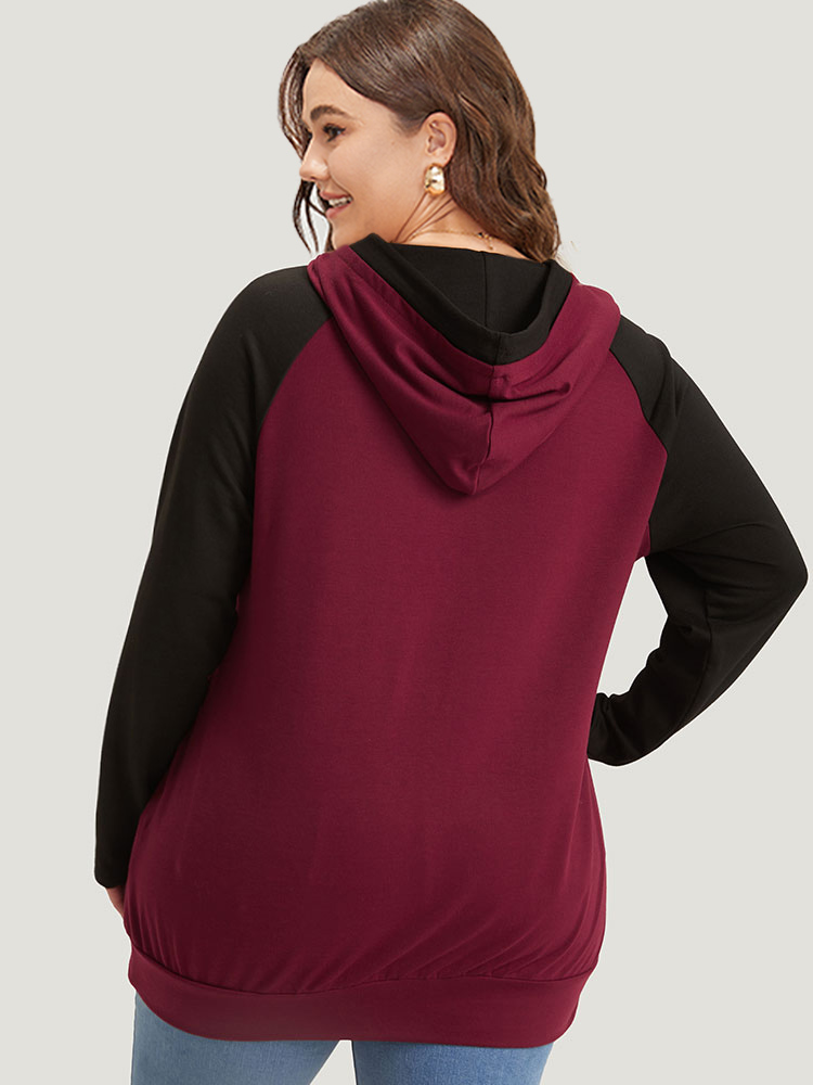 Plus Size Women Dailywear Letter Pocket Regular Raglan sleeve Long Sleeve Hooded Pocket Casual Sweatshirts BloomChic 