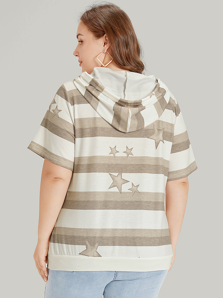 Plus Size Women Dailywear Moon and Star Printed Regular Regular Sleeve Short sleeve Hooded Casual Sweatshirts BloomChic 