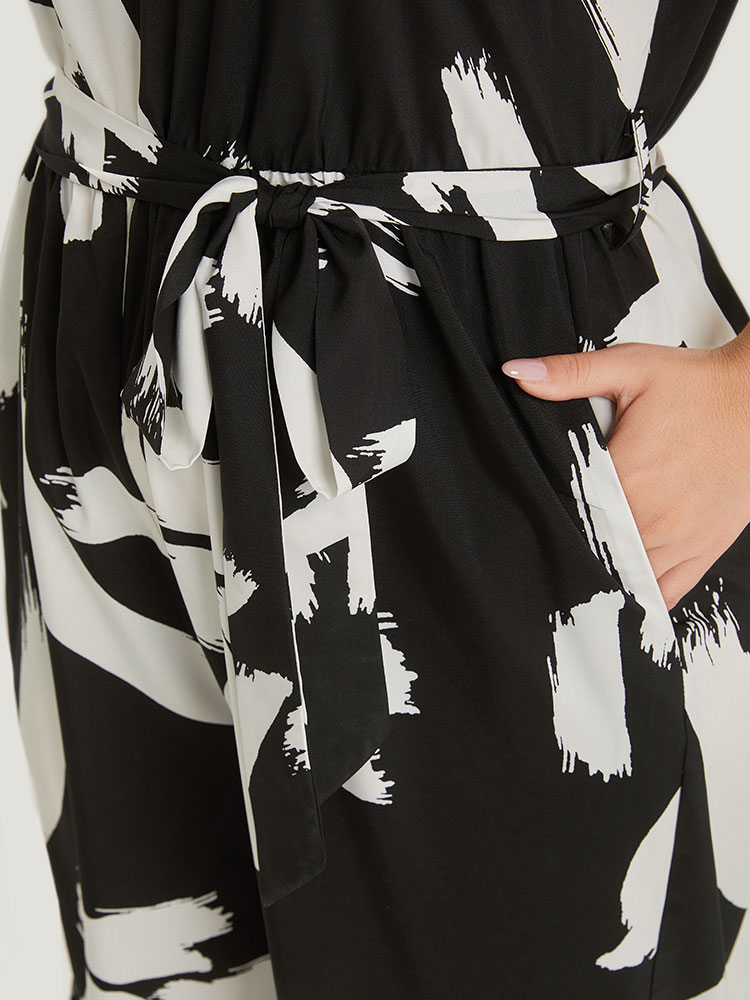 Plus Size BlackFlower Brush Print Notched Pocket Sleeveless Belted Jumpsuit Women Elegant Sleeveless Notched collar Dailywear Loose Jumpsuits BloomChic 22-24/3X 