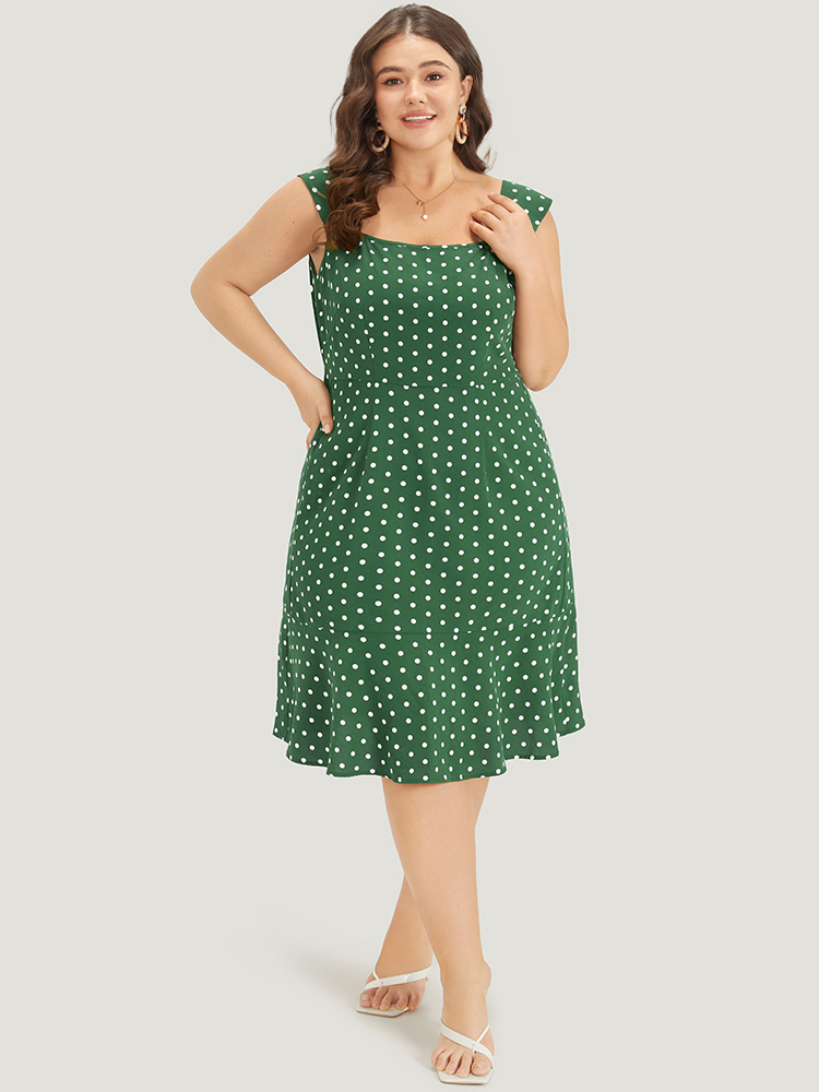 

Plus Size Polka Dot Ruffle Hem Pocket Square Neck Sleeveless Dress Green Women Elegant Pocket Square Neck Sleeveless Curvy Knee Dress BloomChic