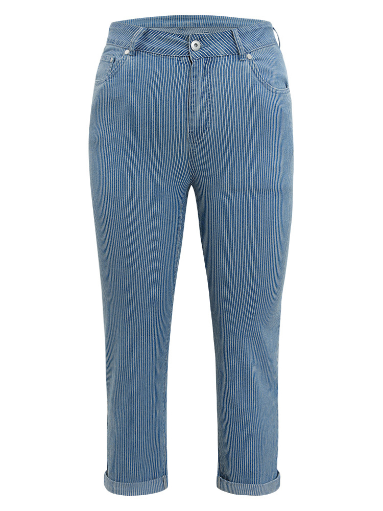 Plus Size Women Dailywear Pocket High stretch Straight Leg Medium Wash Casual Jeans BloomChic 