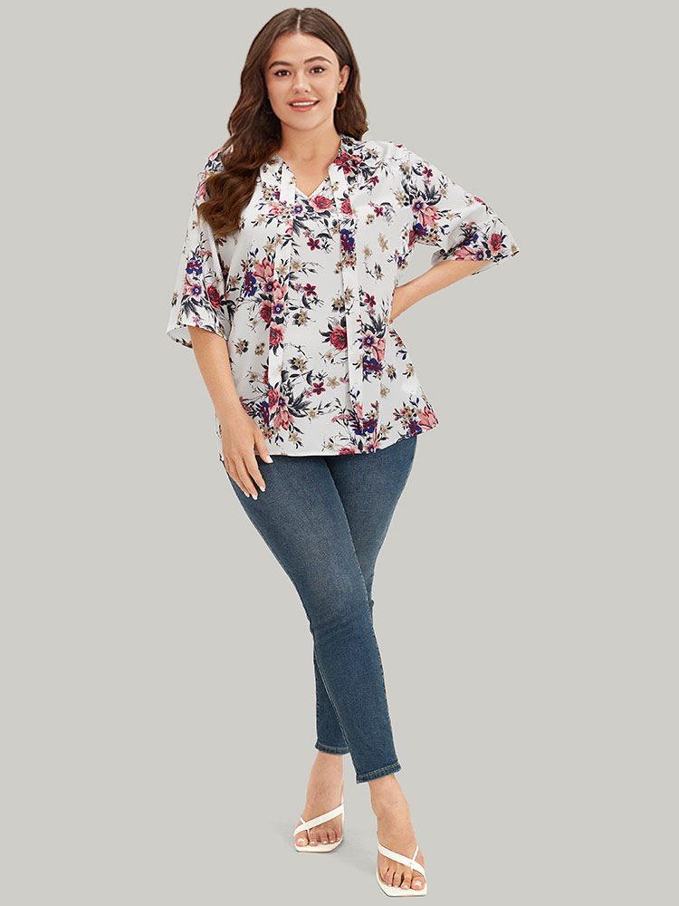 Plus Size Women Dailywear Floral Cross straps Regular Sleeve Half Sleeve Tie Neck Elegant Blouses BloomChic 