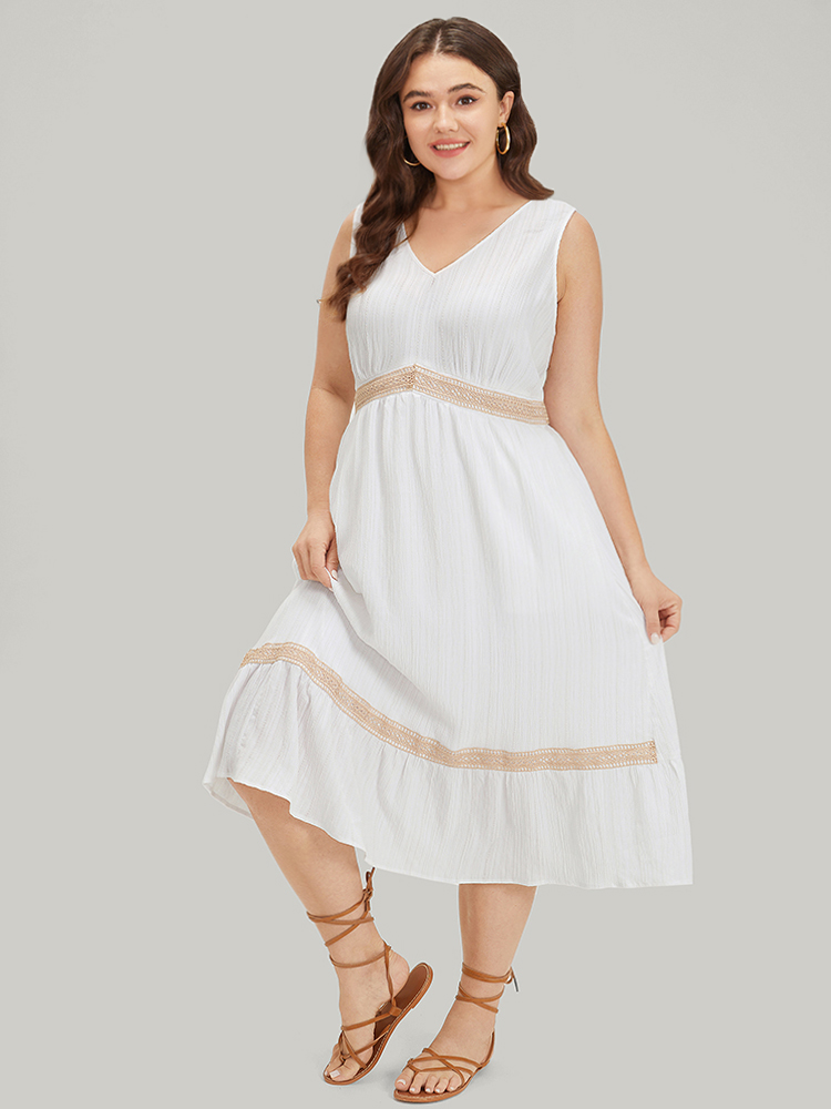 

Plus Size V Neck Patchwork Ruffle Hem Elastic Waist Tank Dress White Women Vacation Lined V-neck Sleeveless Curvy Midi Dress BloomChic