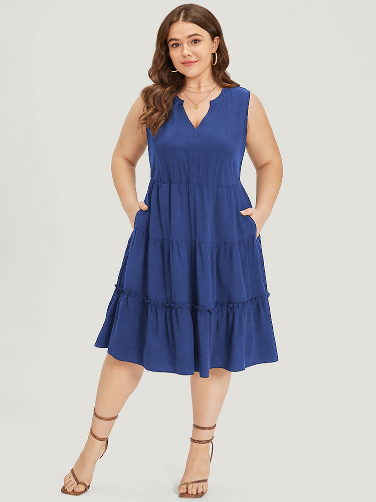 

Plus Size Supersoft Essentials Notched Ruffle Layered Hem Sleeveless Dress Blue Women Elegant Gathered V-neck Sleeveless Curvy Midi Dress BloomChic