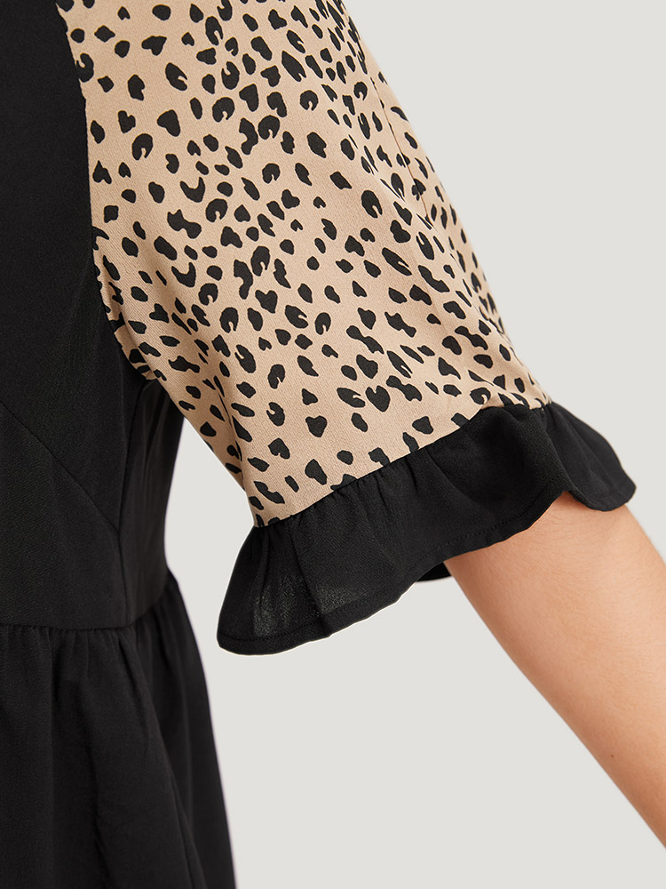 Plus Size Women Dailywear Leopard Patchwork Bell Sleeve Half Sleeve V-neck Elegant Blouses BloomChic 