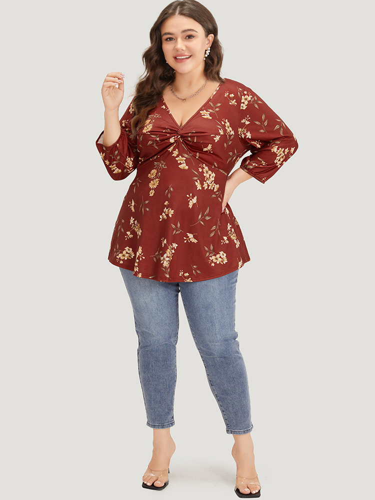 Plus Size Women Dailywear Floral Twist-front Lantern Sleeve Elbow-length sleeve V-neck Elegant T-shirts BloomChic 