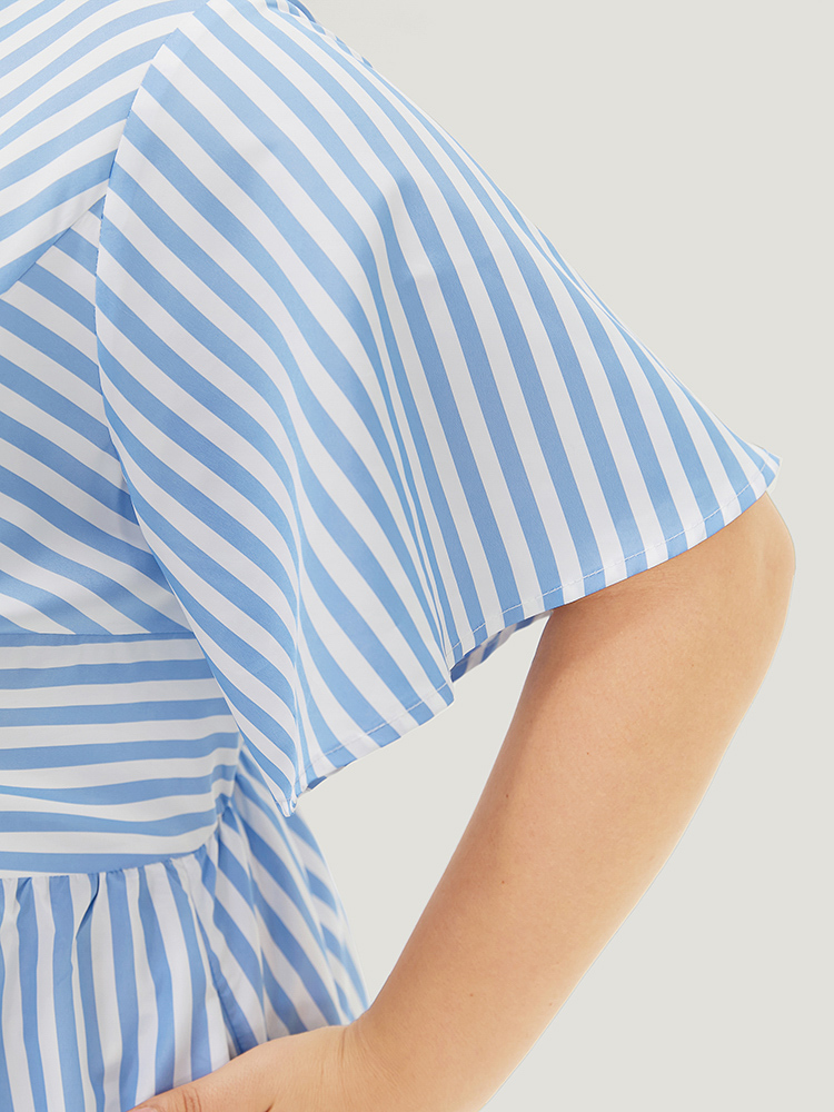 Plus Size Striped Patchwork Gathered Pocket Midi Dress LightBlue Women Office Gathered Round Neck Short sleeve Curvy Midi Dress BloomChic 28/5X 