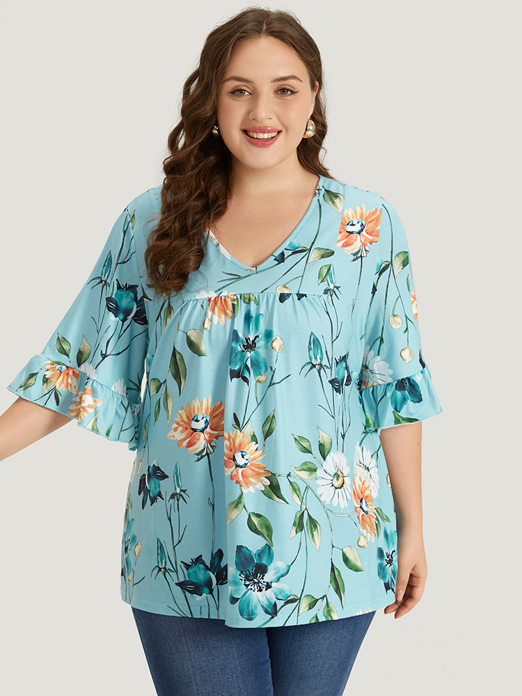 Plus Size Women Dailywear Floral Printed Ruffle Sleeve Half Sleeve V-neck Elegant T-shirts BloomChic 