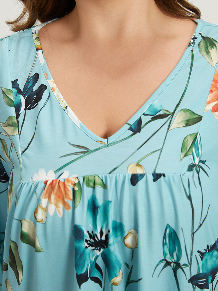 Plus Size Women Dailywear Floral Printed Ruffle Sleeve Half Sleeve V-neck Elegant T-shirts BloomChic 