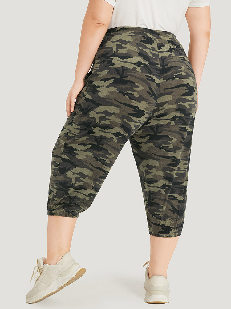 

Camo Drawstring High Rise Pocket Cropped Sweatpants ArmyGreen Plus Size Women Casual Dailywear Cross straps  Bloomchic