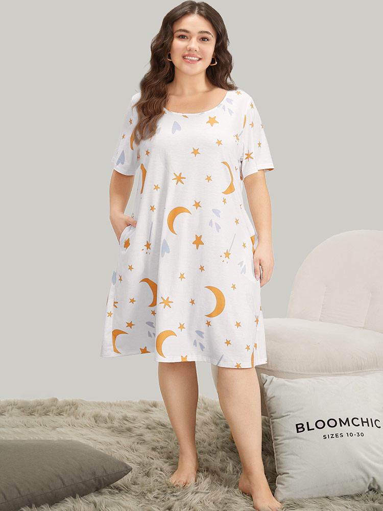 

Plus Size Moon and Star Crew Neck Sleep Dress White Short sleeve Round Neck Casual Dailywear  Bloomchic